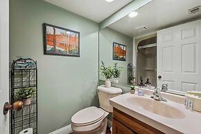 Boulder Lake-scape Lakefront Views + Firepit Central, Walkable Locatio