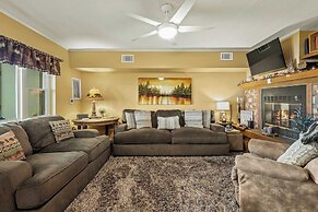 Boulder Lake-scape Lakefront Views + Firepit Central, Walkable Locatio