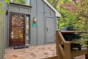 Alpine Allure by Avantstay Indoor Hot Tub, Game Loft, Enclosed Deck
