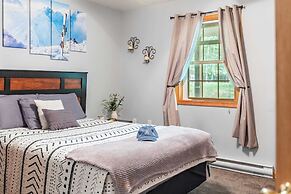 The Nest at Brier Crest by Avantstay Game Room, Expansive Deck & Fire 