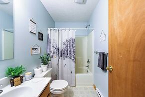 The Nest at Brier Crest by Avantstay Game Room, Expansive Deck & Fire 