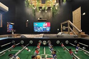 Lakeshore Oasis by Avantstay Private Beach, Views, Hot Tub, Volleyball