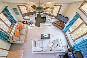 Mountain Memories by Avantstay Hot Tub Enclosed Deck, Large Yard w/ Fi