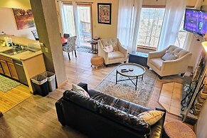 Summit Serenity by Avantstay Central Location w/ Mountain Views & Deck