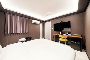 Hotel May Yongsan