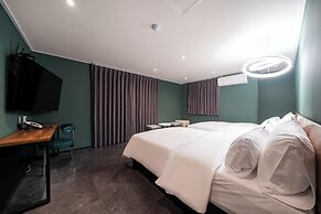 Hotel May Yongsan