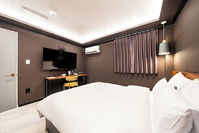 Hotel May Yongsan