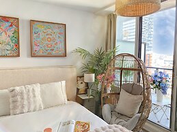 Entertainment District Suites & Towers Toronto