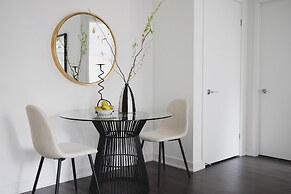 Entertainment District Suites & Towers Toronto