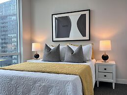 Entertainment District Suites & Towers Toronto