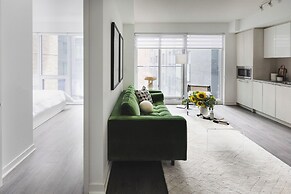 Entertainment District Suites & Towers Toronto