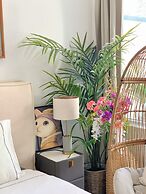 Entertainment District Suites & Towers Toronto