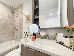 Entertainment District Suites & Towers Toronto