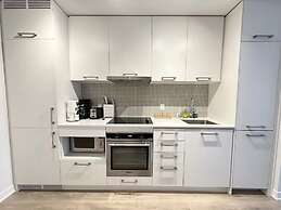 Entertainment District Suites & Towers Toronto