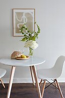 Entertainment District Suites & Towers Toronto