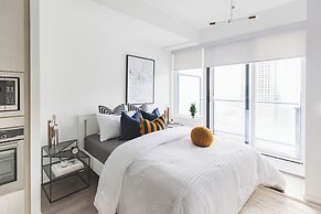 Entertainment District Suites & Towers Toronto