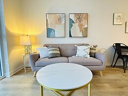 Entertainment District Suites & Towers Toronto