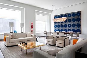 Entertainment District Suites & Towers Toronto