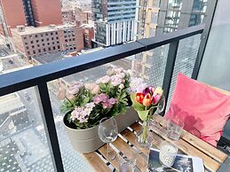 Entertainment District Suites & Towers Toronto