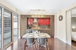 Entertainment District Suites & Towers Toronto