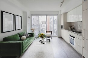 Entertainment District Suites & Towers Toronto