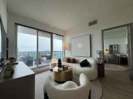 Entertainment District Suites & Towers Toronto