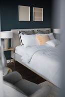 Entertainment District Suites & Towers Toronto