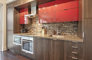 Entertainment District Suites & Towers Toronto