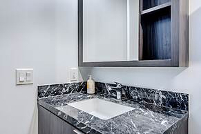 Entertainment District Suites & Towers Toronto