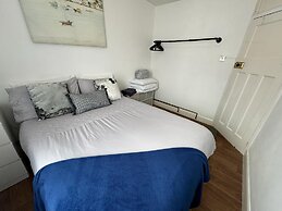 Cosy 3-bed Apartment in Hythe High Street