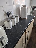 Cosy 3-bed Apartment in Hythe High Street