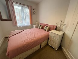 Cosy 3-bed Apartment in Hythe High Street