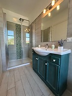 Garden Retreat by the sea on Albarella