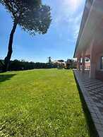 Garden Retreat by the sea on Albarella