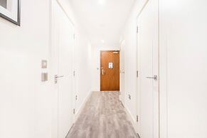 Charming 2BR 2BA Near Tower Bridge