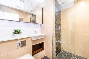 Charming 2BR 2BA Near Tower Bridge