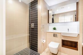 Charming 2BR 2BA Near Tower Bridge