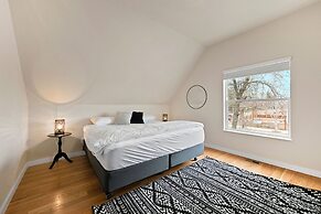 Bright and Stylish Home Great Central Location!