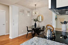 Bright and Stylish Home Great Central Location!