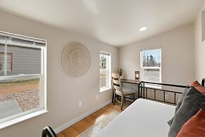 Bright and Stylish Home Great Central Location!