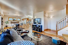 Brilliant Posh Home - Backs to Poudre River Trail