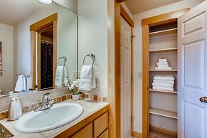 Brilliant Posh Home - Backs to Poudre River Trail