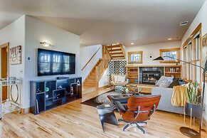 Brilliant Posh Home - Backs to Poudre River Trail