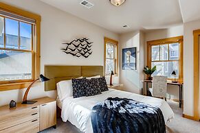 Brilliant Posh Home - Backs to Poudre River Trail