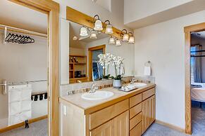 Brilliant Posh Home - Backs to Poudre River Trail