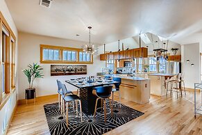 Brilliant Posh Home - Backs to Poudre River Trail