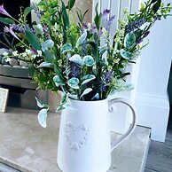 Serenity Holiday Let in South Chard