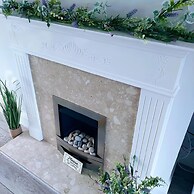 Serenity Holiday Let in South Chard