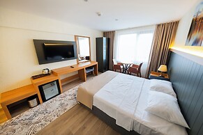 PERA NORTH HOTEL - LOUNGE & RESTAURANT