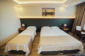 PERA NORTH HOTEL - LOUNGE & RESTAURANT